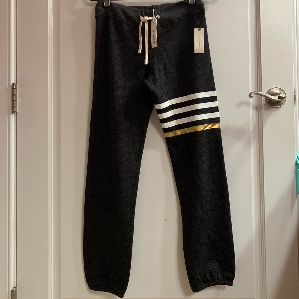 NWT - Sundry sweatpants